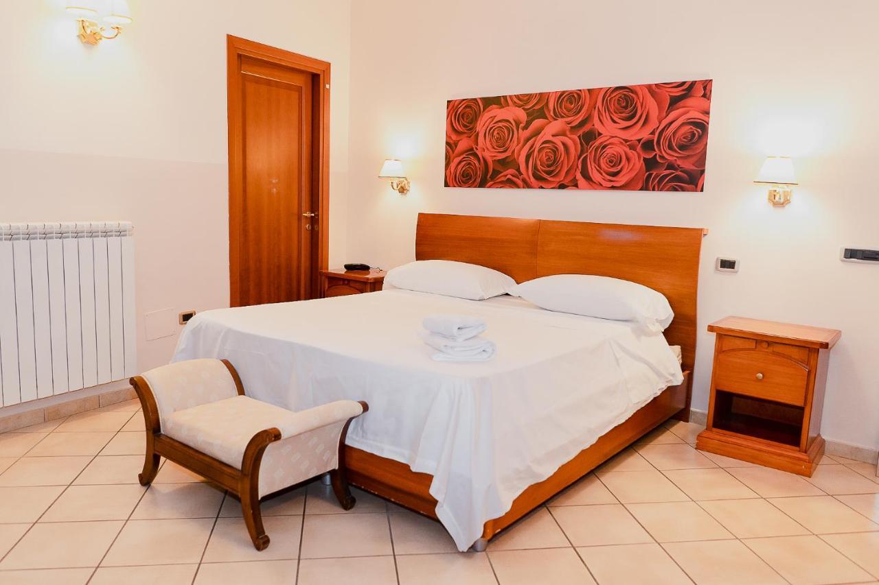 Hotel Ristorante Garibaldi Frosinone Esterno foto