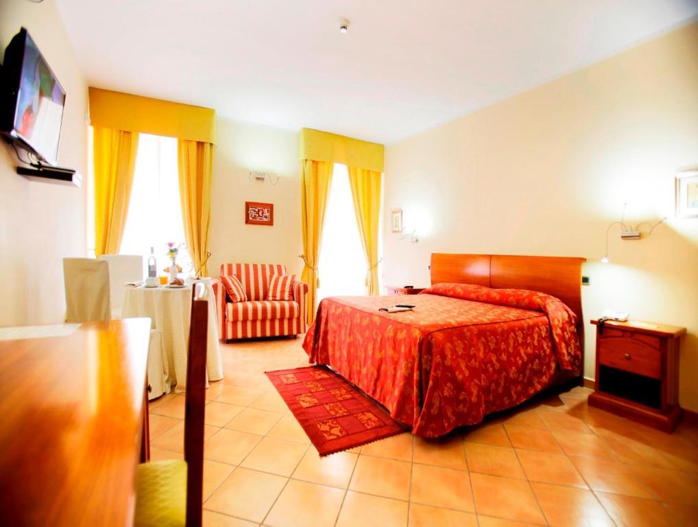 Hotel Ristorante Garibaldi Frosinone Esterno foto
