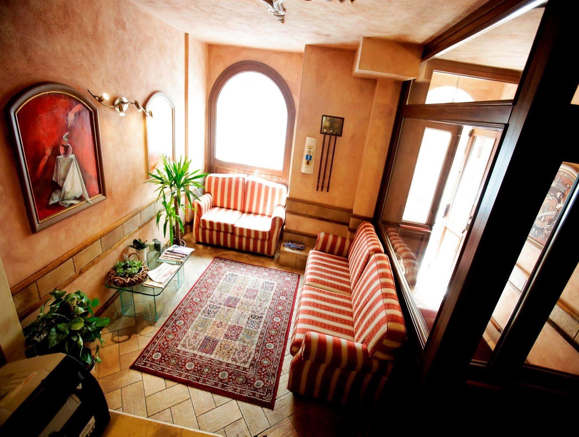 Hotel Ristorante Garibaldi Frosinone Esterno foto