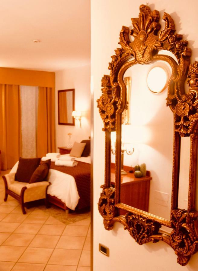 Hotel Ristorante Garibaldi Frosinone Esterno foto