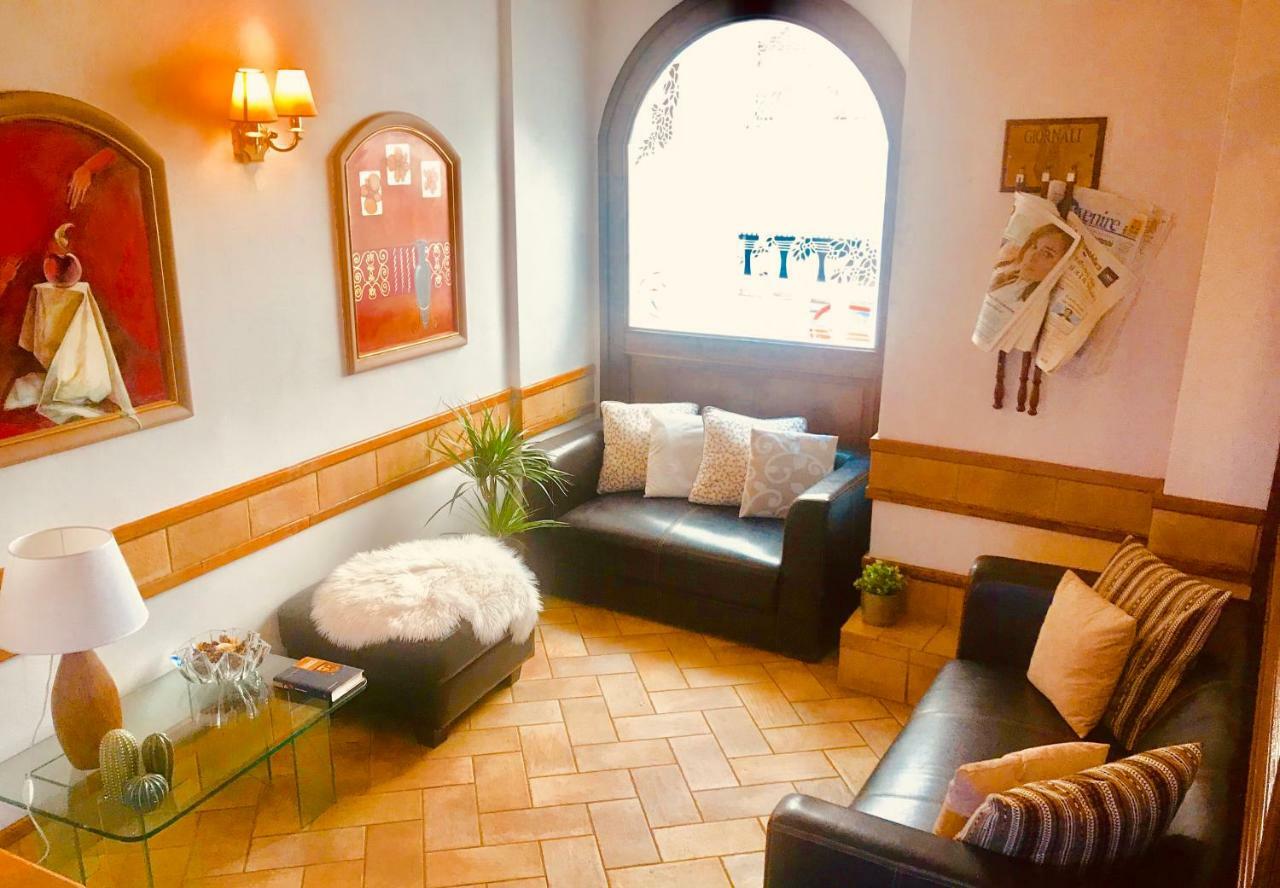 Hotel Ristorante Garibaldi Frosinone Esterno foto